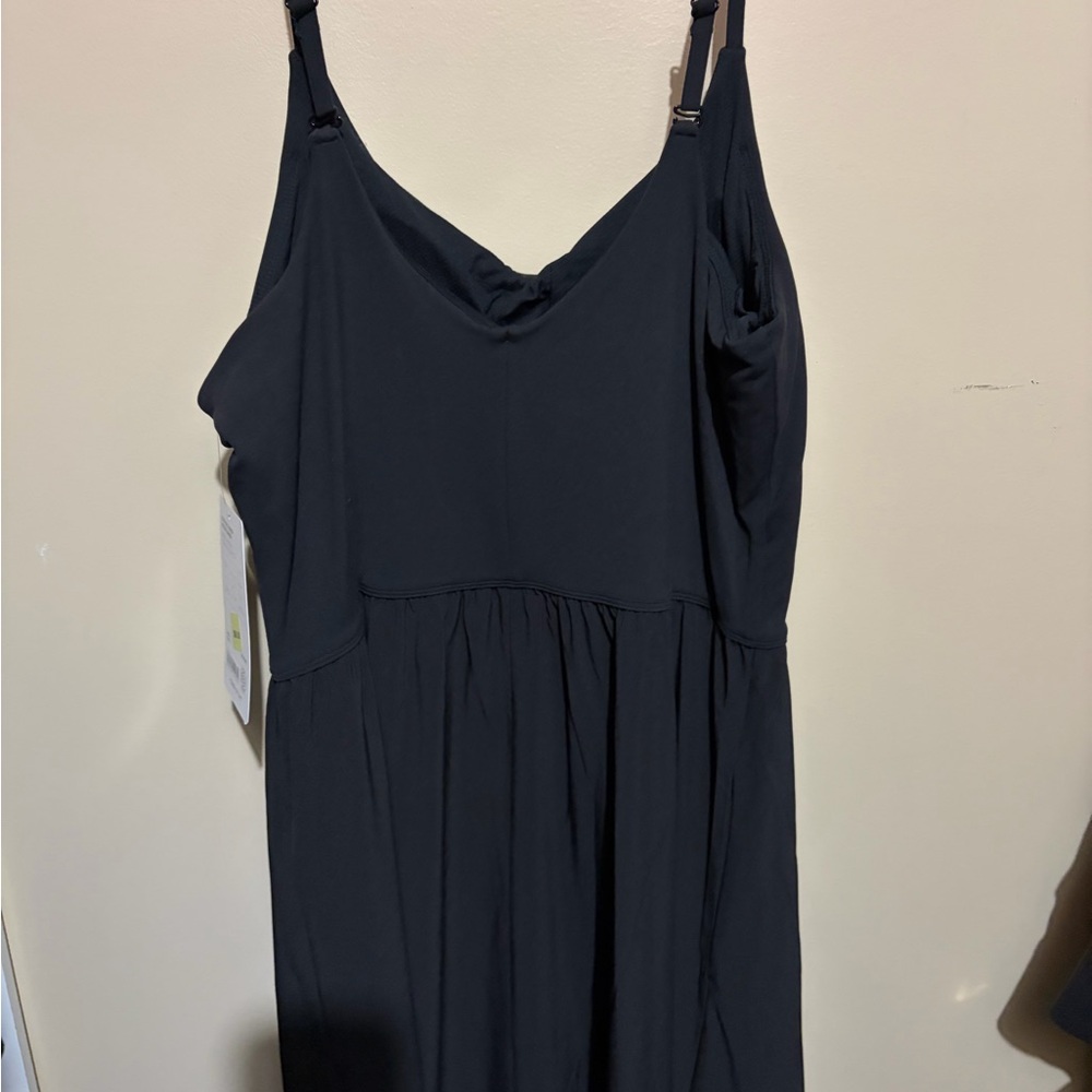 Black Sleeveless Dress - Picture 2 of 9